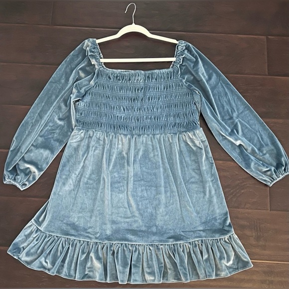 NWT LC Lauren Conrad Petites Velvet Flounce Dress in Rendezvous Blue - Picture 3 of 9